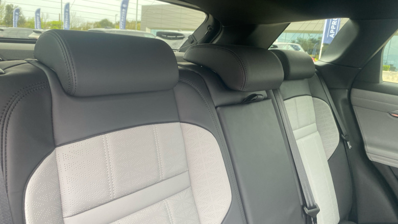 Land Rover Range Rover Evoque 2.0 D200 R-Dynamic HSE 5dr Auto Diesel Hatchback